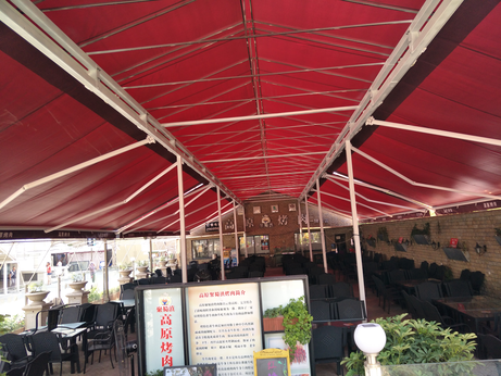 伸縮遮陽（yáng）篷在生活中的優勢特（tè）點